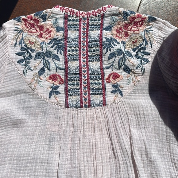 XL Johnny Was Workshop blouse. Lite pink waffle texture embroidered cotton top - Picture 12 of 16